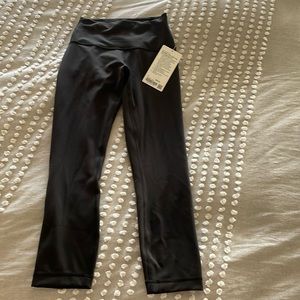 Brand new, never worn, Lululemon size 6 leggings